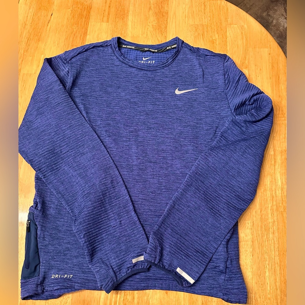 Nike Men’s Dri-Fit Long Sleeve Tee